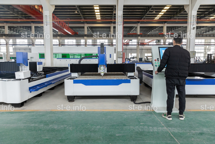 ЛАЗЕРНЫЙ СТАНОК ДЛЯ РЕЗКИ МЕТАЛЛА ST-6020R (6000*2000мм) 6kWt RAYCUS - st-e.info - Калуга